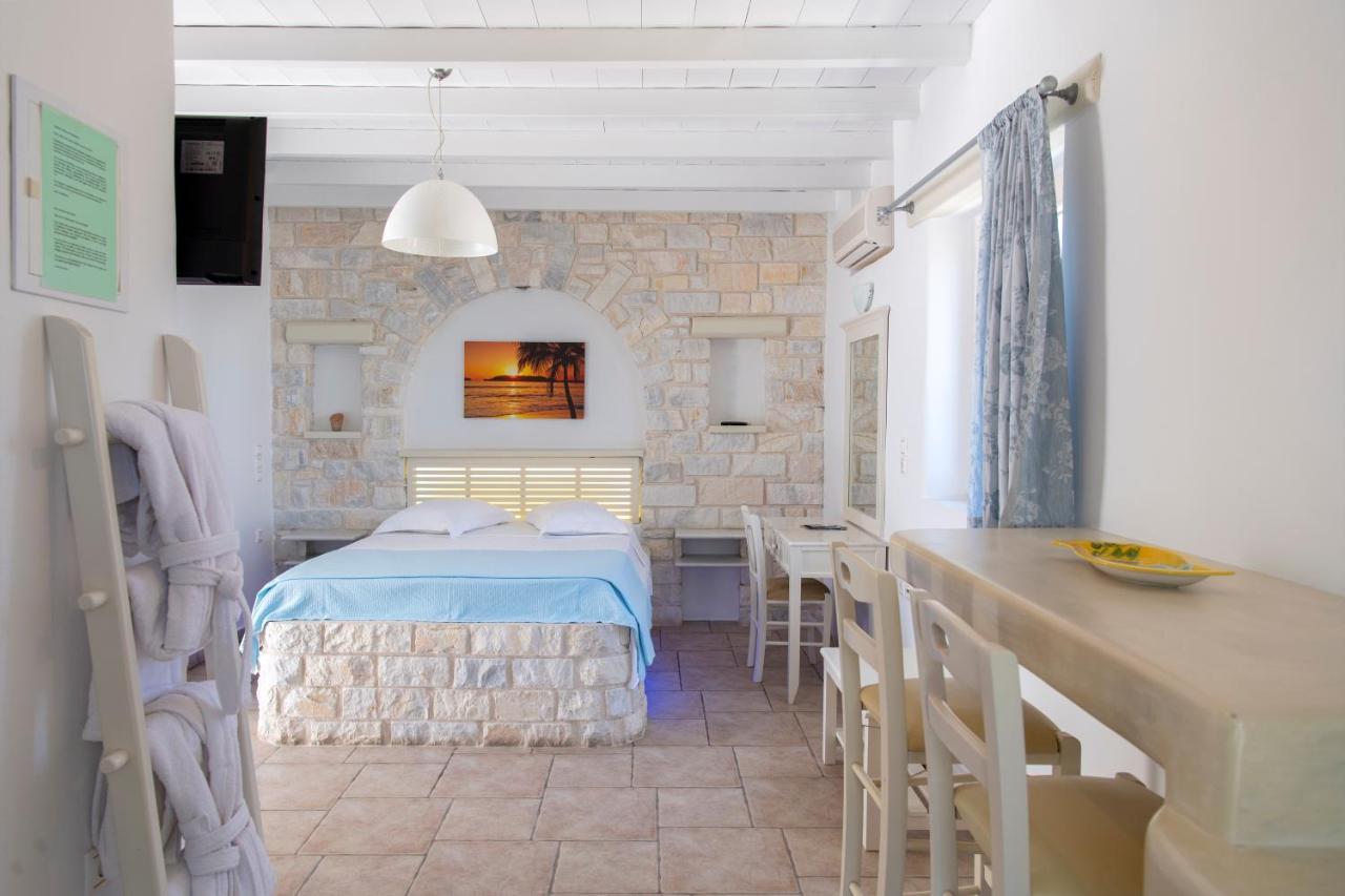 Akti Paros * Naoussa