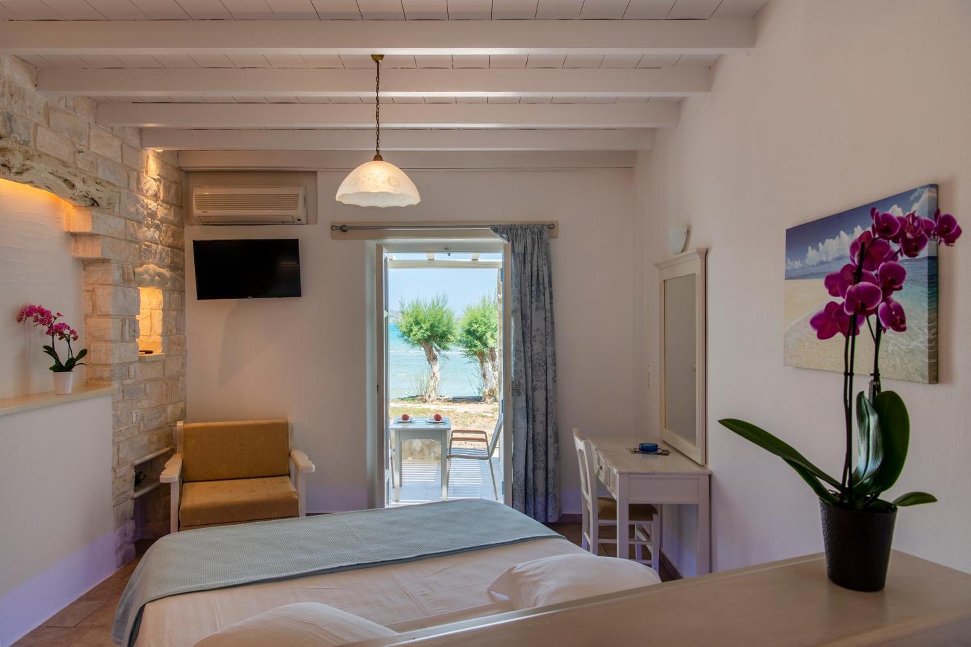 Akti Paros *